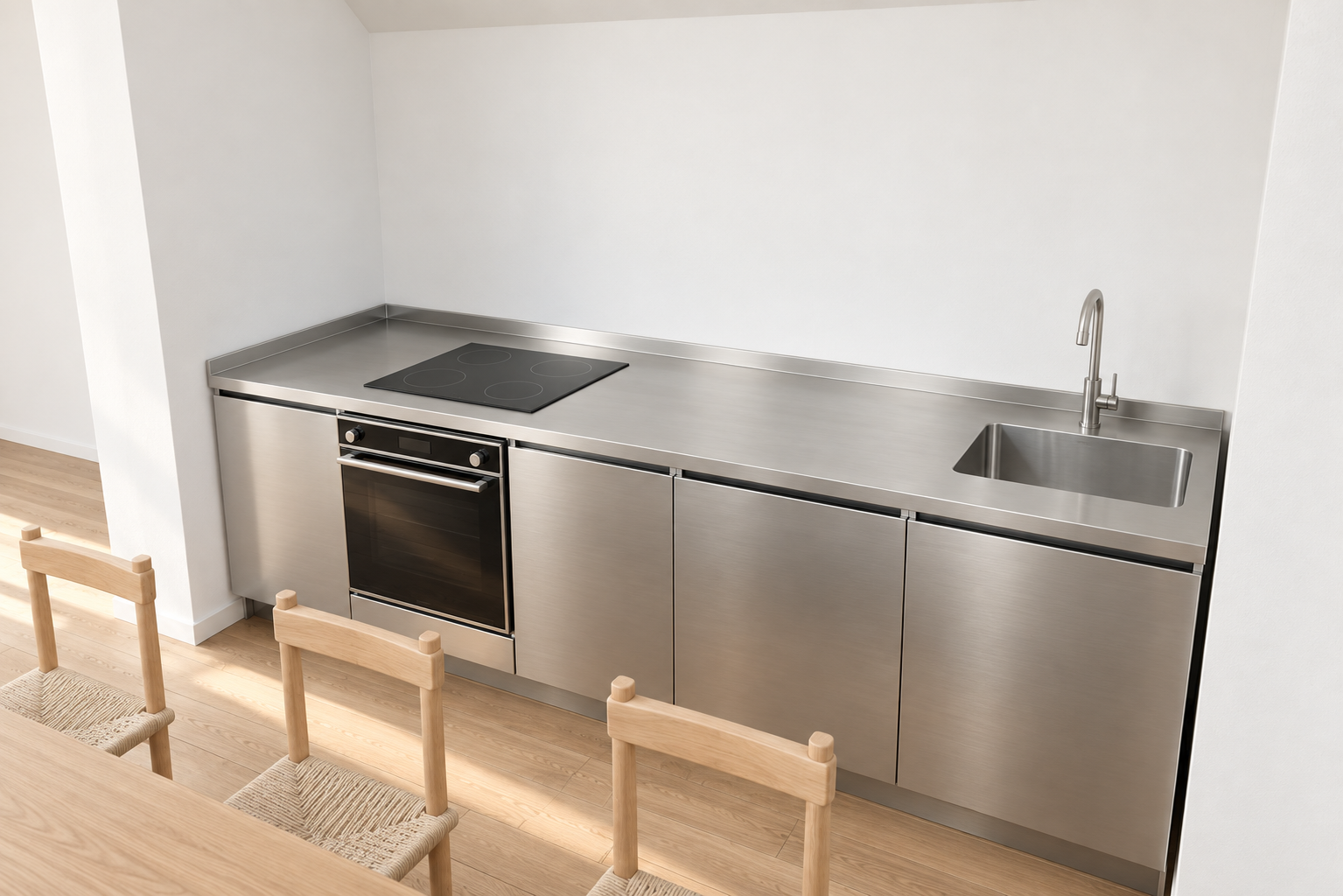 The right-hand sink, satin steel finish and preparation surface.